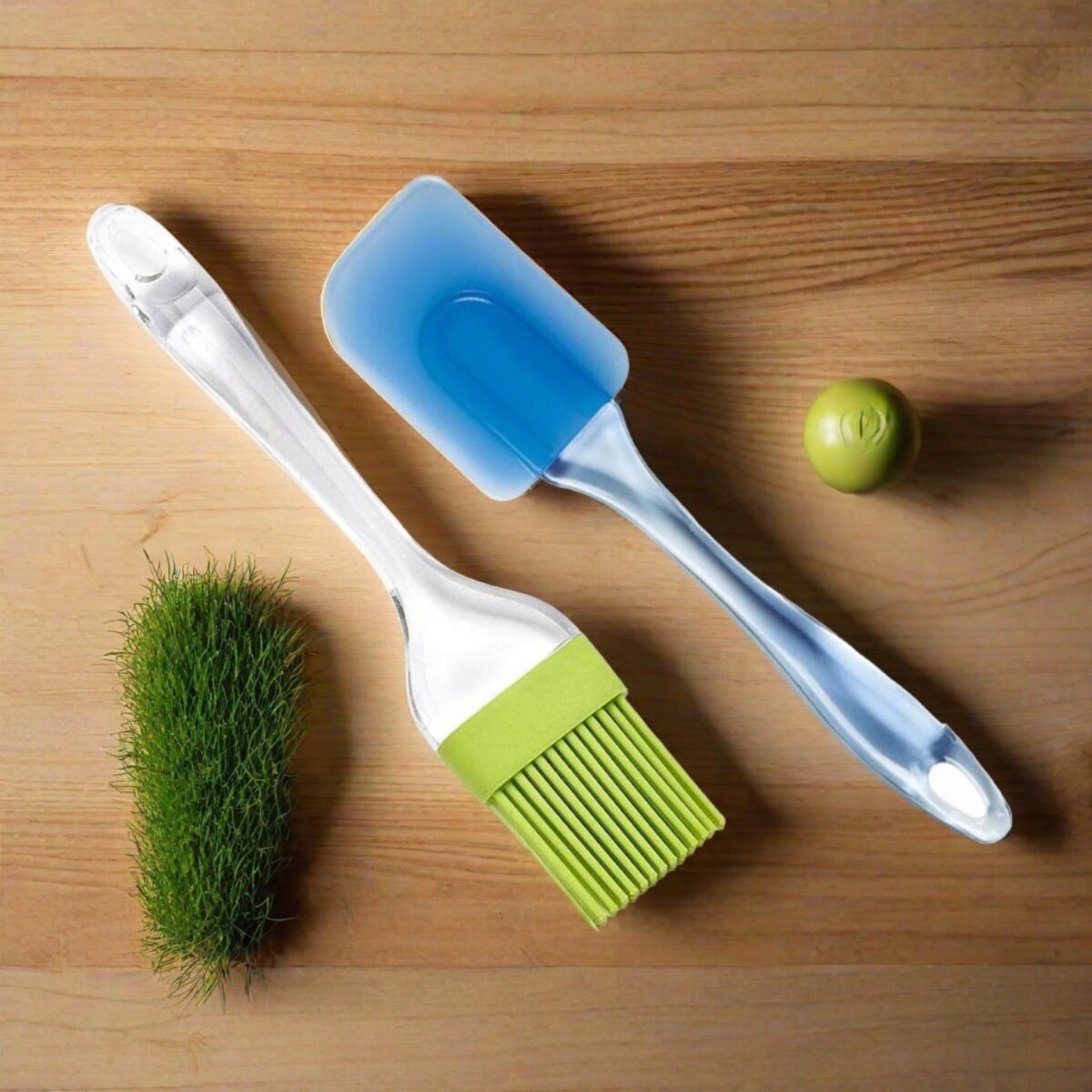 Spatula and Pastry Brush for Cake Mixer - Image 1